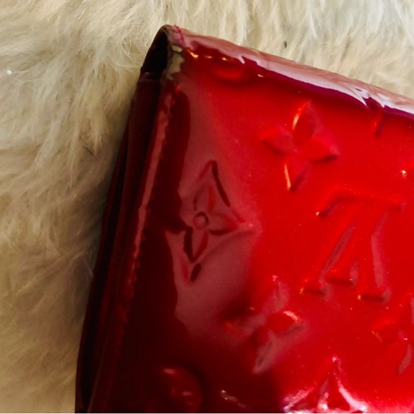 Authentic LV Louis Vuitton Red Vernis Long Wallet - Picture 12 of 16